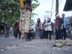 Bunda Eva Gerak Cepat Perbaiki Jalan Mangubdiprojo