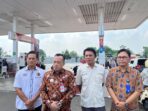 Polres Lampung Utara Bersama Dinas Perdagangan Lakukan Pemantauan SPBU Pasca Penyesuaian Harga Pertamax