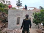 Asa Baru di Atas Lahan Babak Syahrul: Dansatgas TMMD Kodim 0410/KBL Tinjau Bedah Rumah di Pinang Jaya