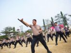 Wakapolres Lampung Utara Pimpin Latihan Tongkat Polri