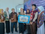 Bunda Literasi Provinsi Lampung Batin Wulan Ajak Generasi Muda Lestarikan Budaya melalui Pameran Kayu Ara