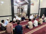 Waka Polres Lampung Utara Perkuat Silaturahmi Lewat Sholat Subuh Berjamaah